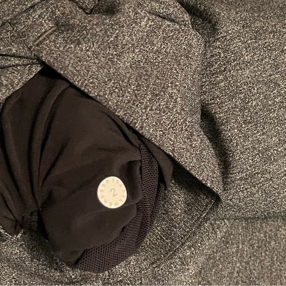 NEW Lululemon On The Fly Pant *28" in  Heathered Black size 2 - Picture 9 of 9